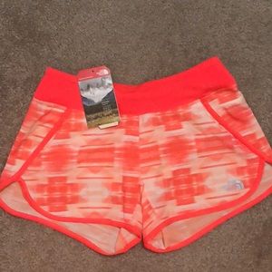 🆕 North Face Flash Dry Shorts